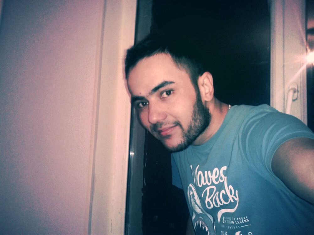  5609651  Kemal, 39 ,    
