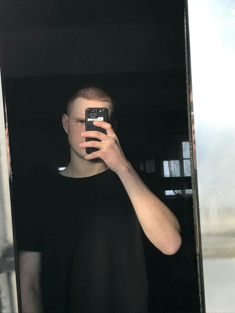  44959841  , 21 ,    