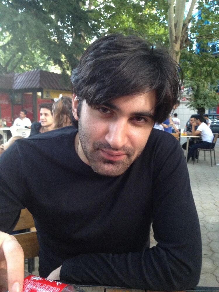  ,   Gigo, 28 ,   ,   