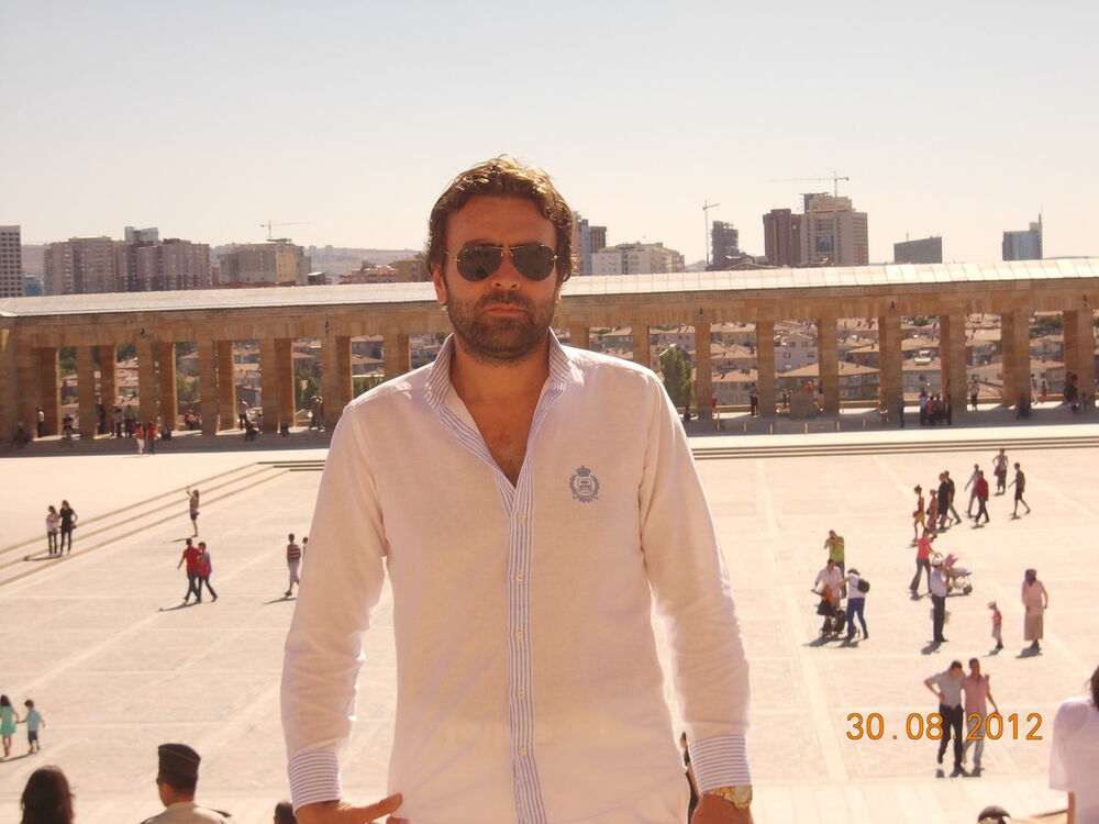  5437591  Ediardo, 43 ,    