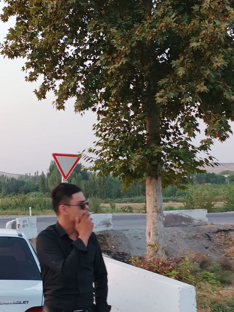  31613171  Ali, 24 ,    