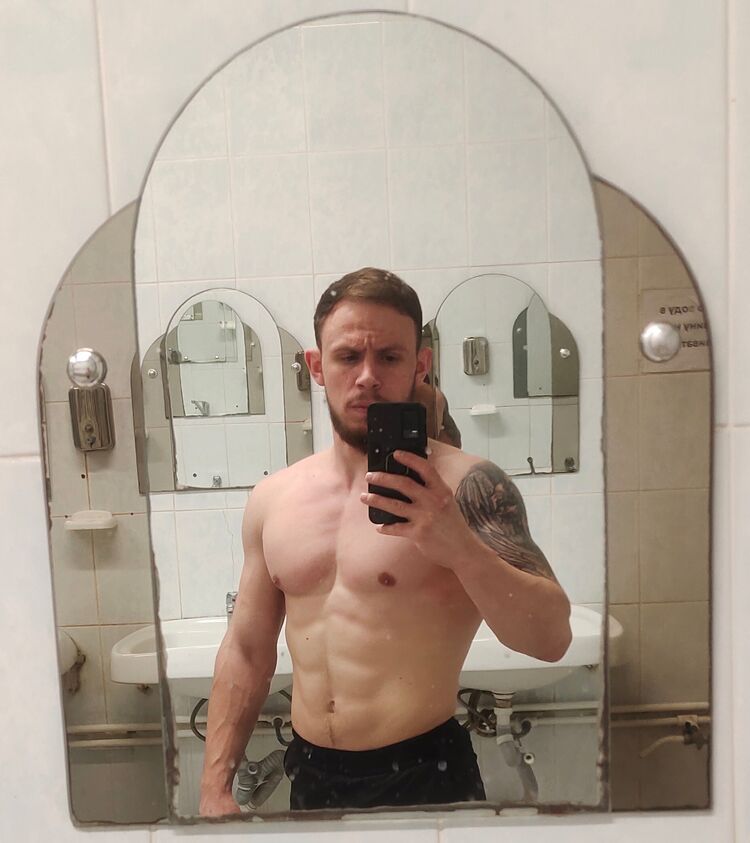  53961161  Boris, 28 ,    