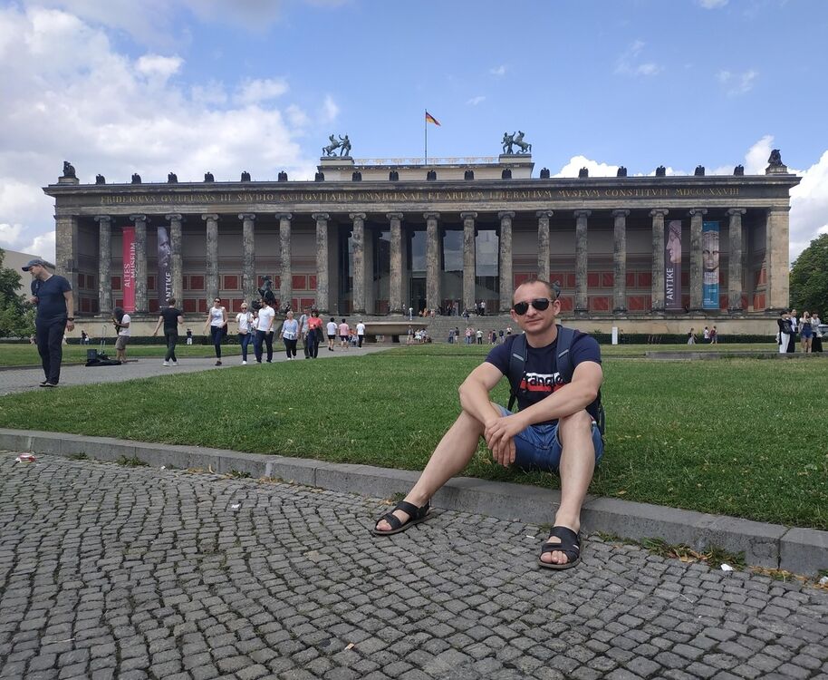  18133251  Oleksandr, 42 ,    -
