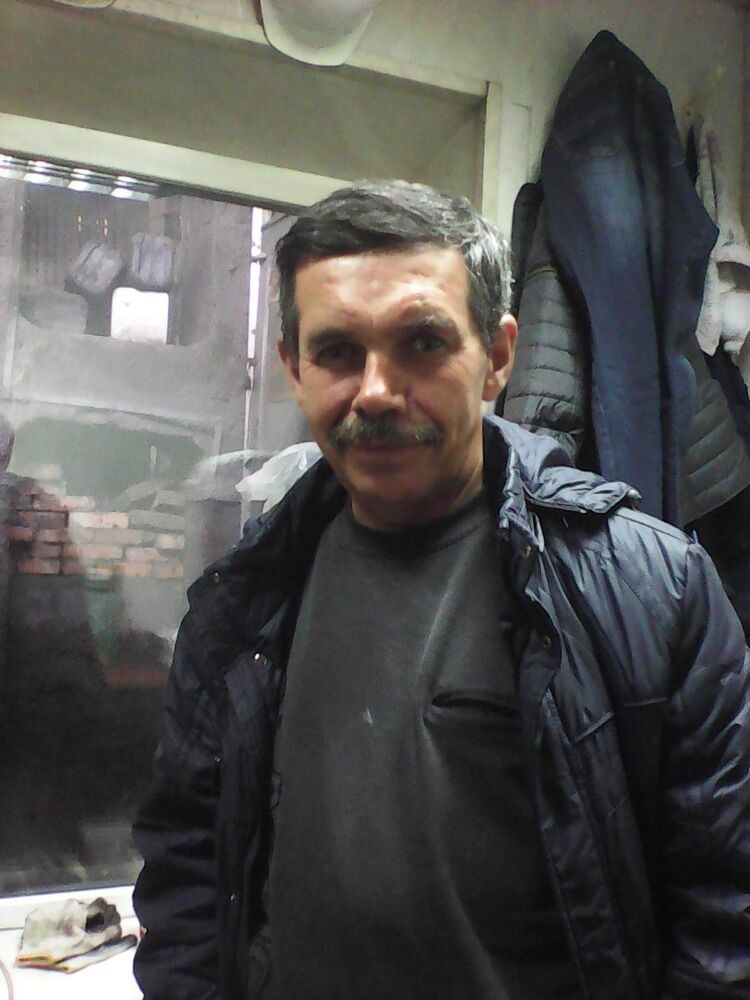  31275641  Nikolay, 61 ,    