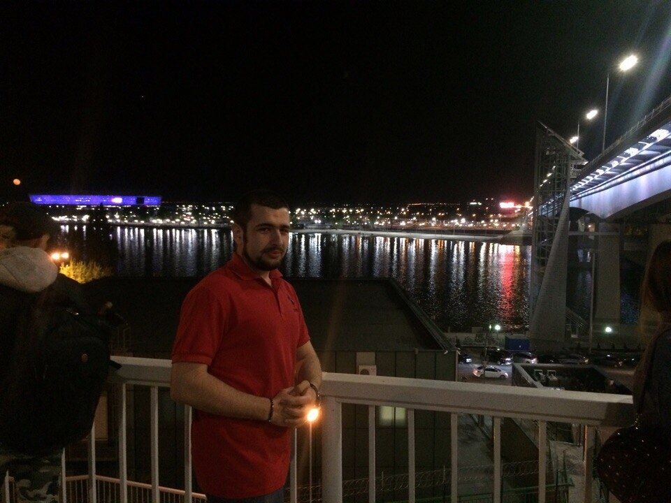  39215801  Konstantin, 31 ,    