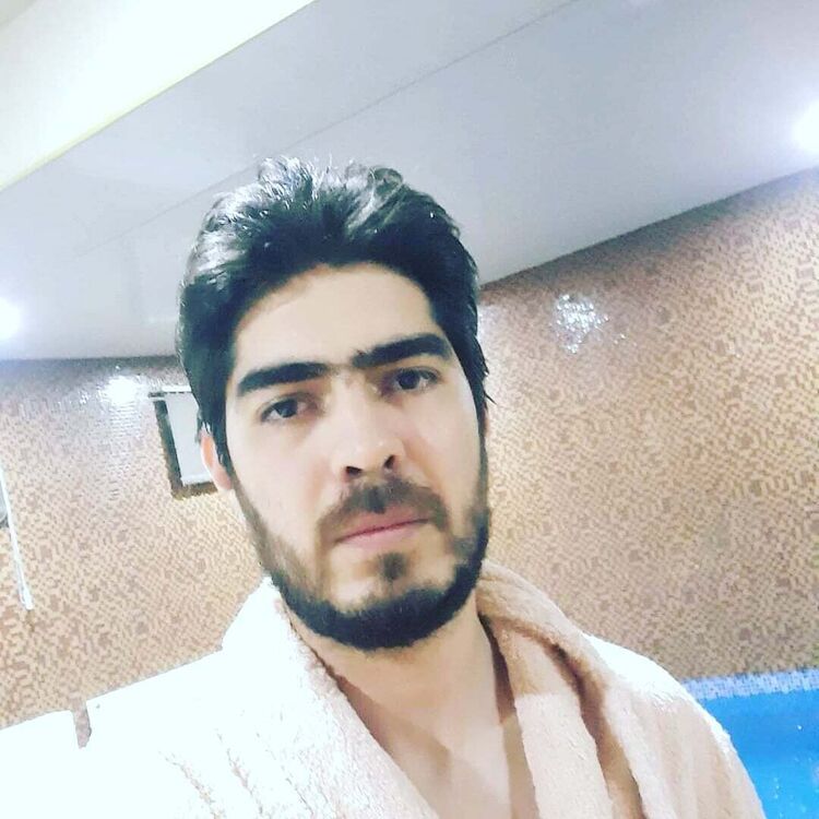  22124631  Daud, 31 ,    