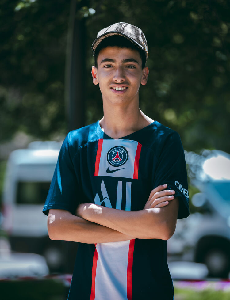  42127811  Ben aomar, 19 ,    Ceuta