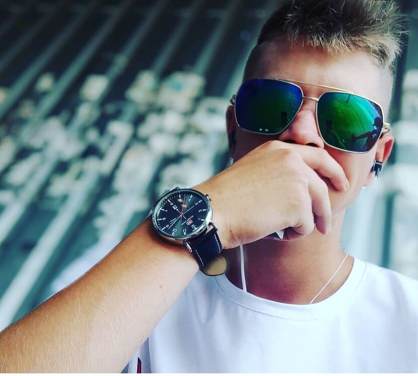  43321721  , 25 ,    