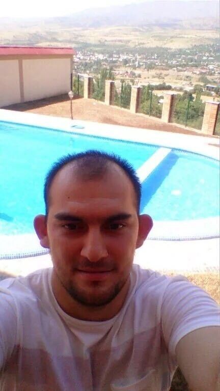  11846501  Nazim, 38 ,    