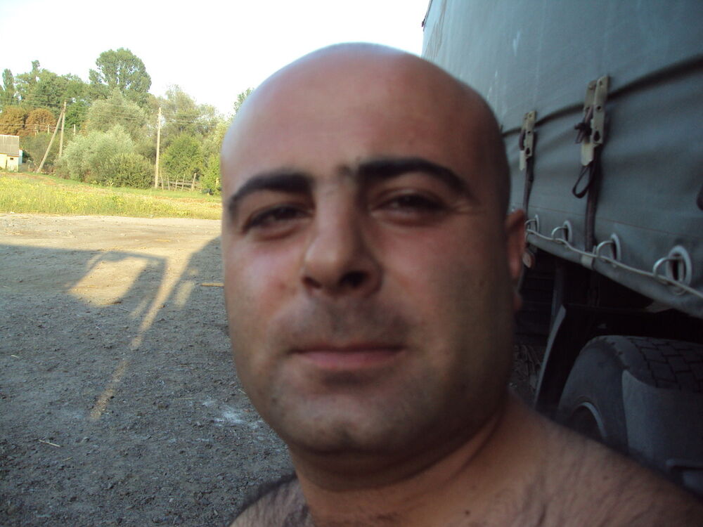  4756741  Davit, 43 ,    