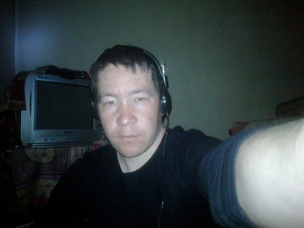  ,   Sanjar, 36 ,   