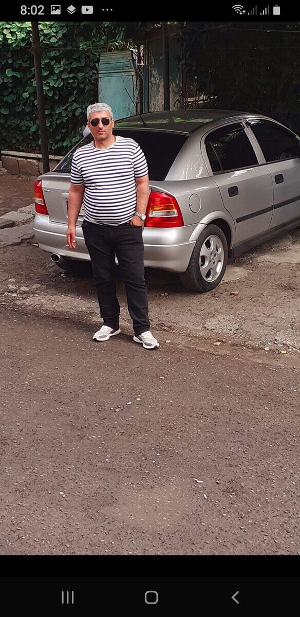  20272981  Beno, 43 ,    