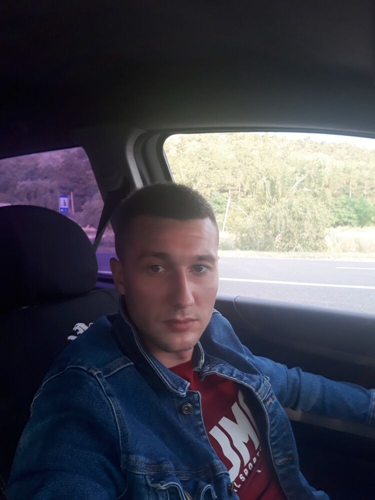  ,   Alex, 31 ,   ,   , c 