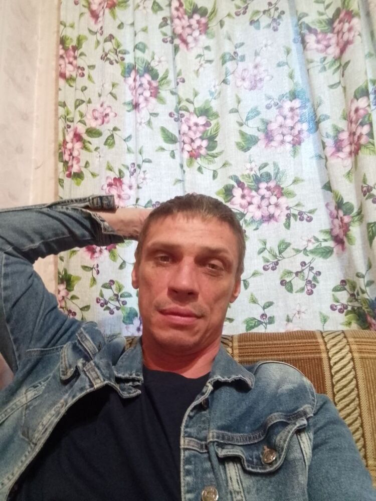  53211171  Pasha, 46 ,    -