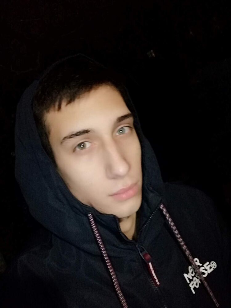  --,   Artem, 26 ,   ,   