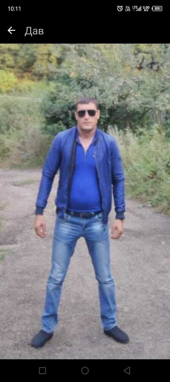  46526711  David, 38 ,    