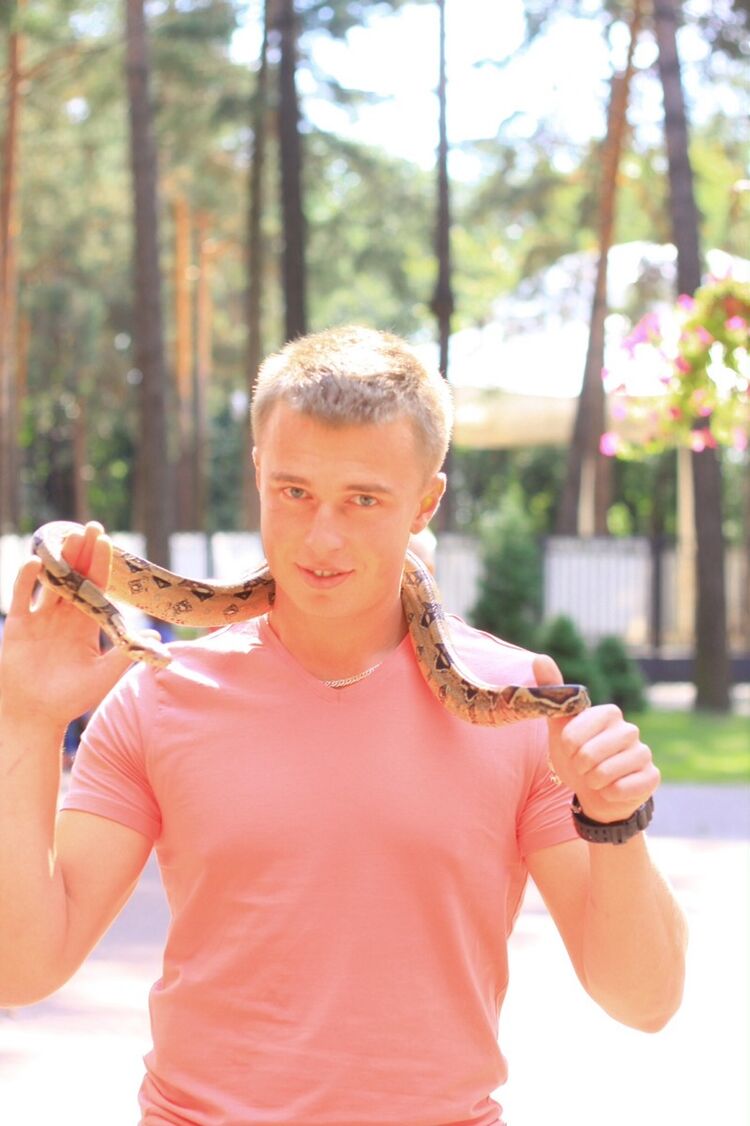  4881861  Ilya, 33 ,    