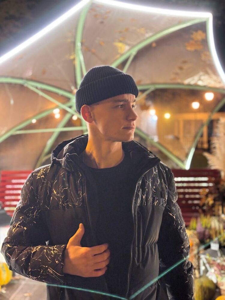  54427161  Igor, 25 ,    