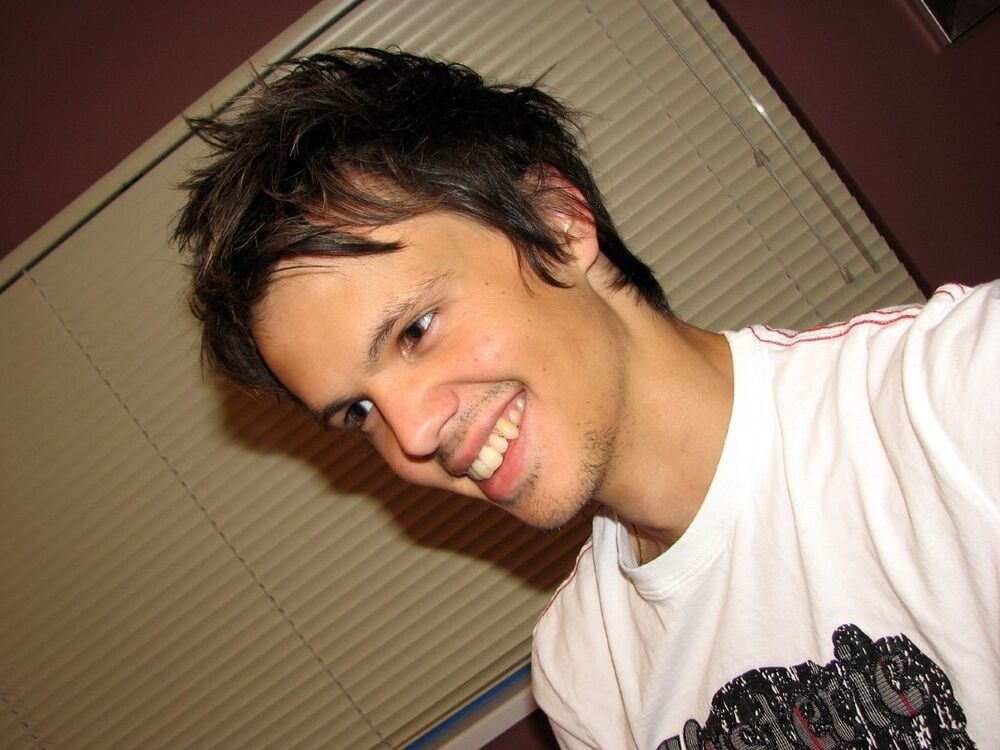  11947201  Peter, 37 ,    1er Arrondissement