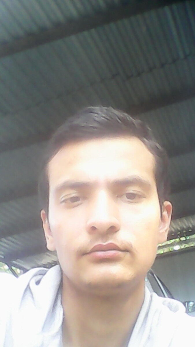  ,   Suhik, 33 ,  