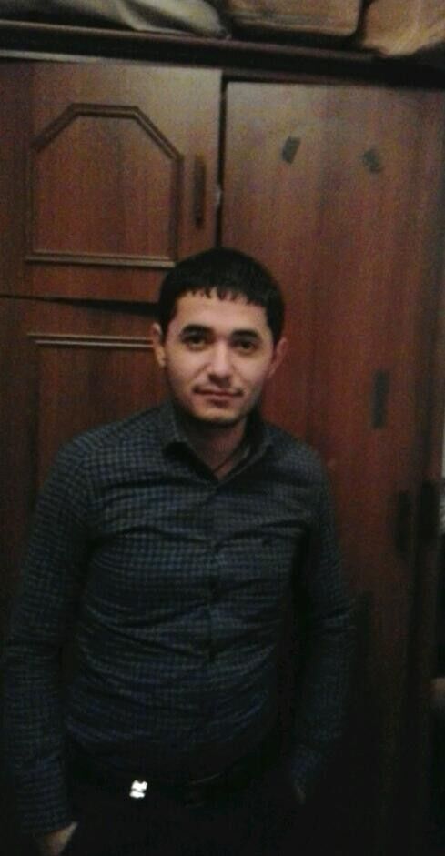  4490371  Emil, 38 ,    