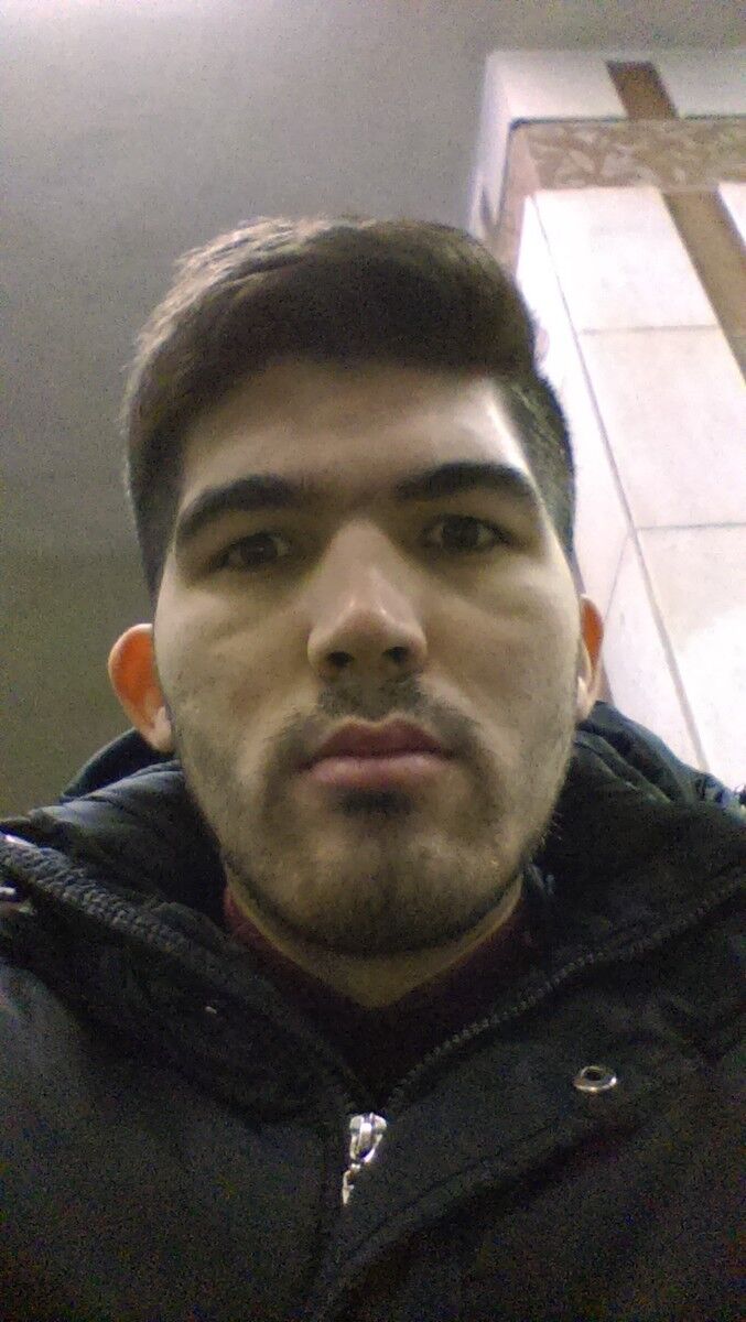  ,   Hojiakbar, 32 ,   ,   , c 