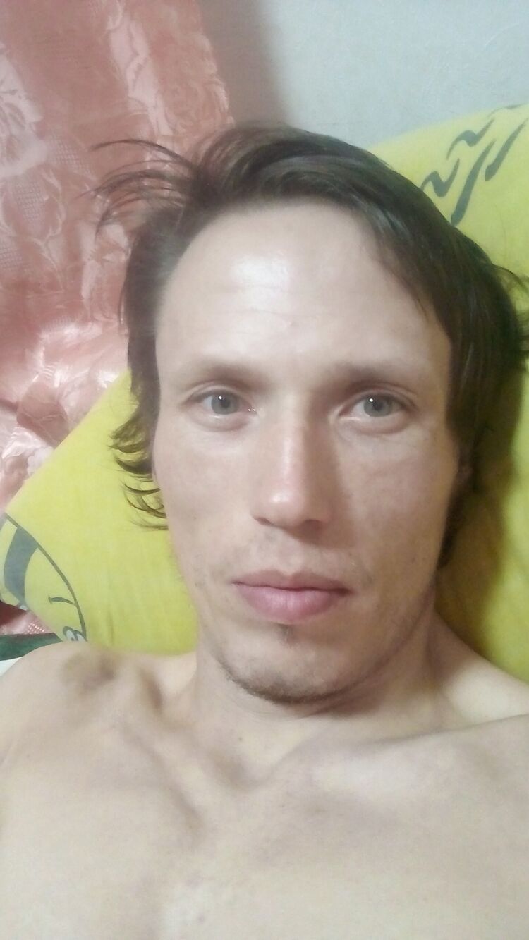  49796061   , 32 ,    
