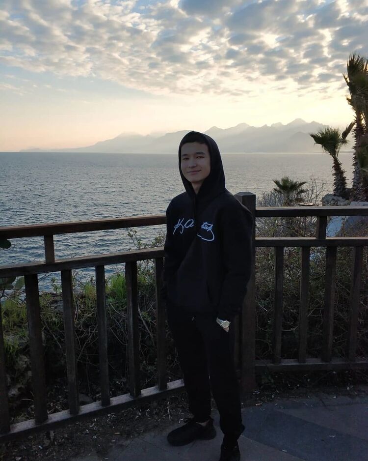  ,   , 24 ,   