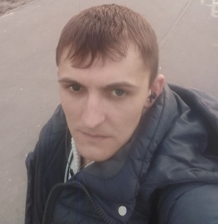  ,   Anton, 34 ,   