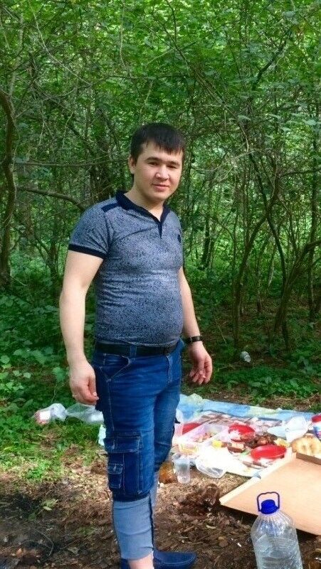  12563201  Farrux, 34 ,    