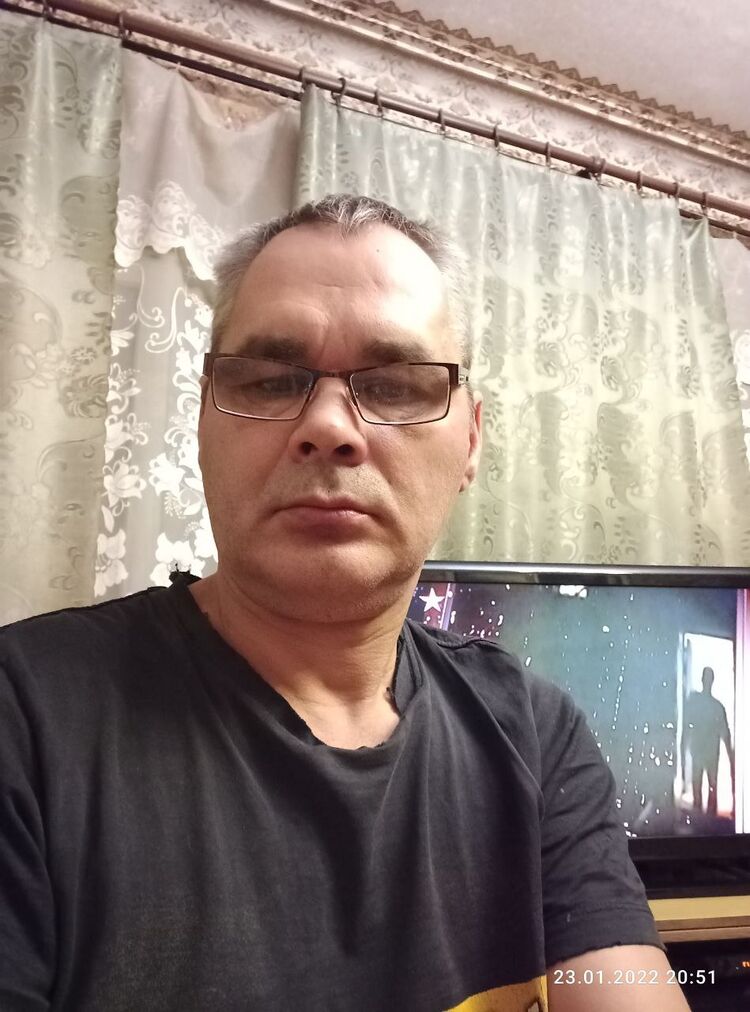  52079891  , 46 ,    