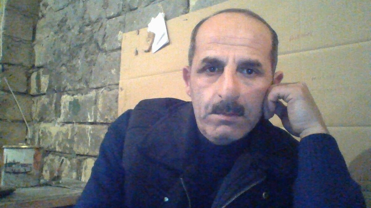  4145821  Eldeniz, 53 ,    