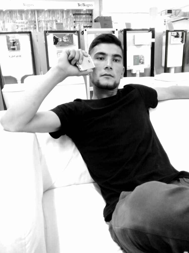  36586441  Dikiday, 25 ,    