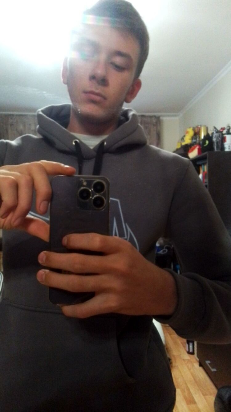  40338281  , 23 ,    