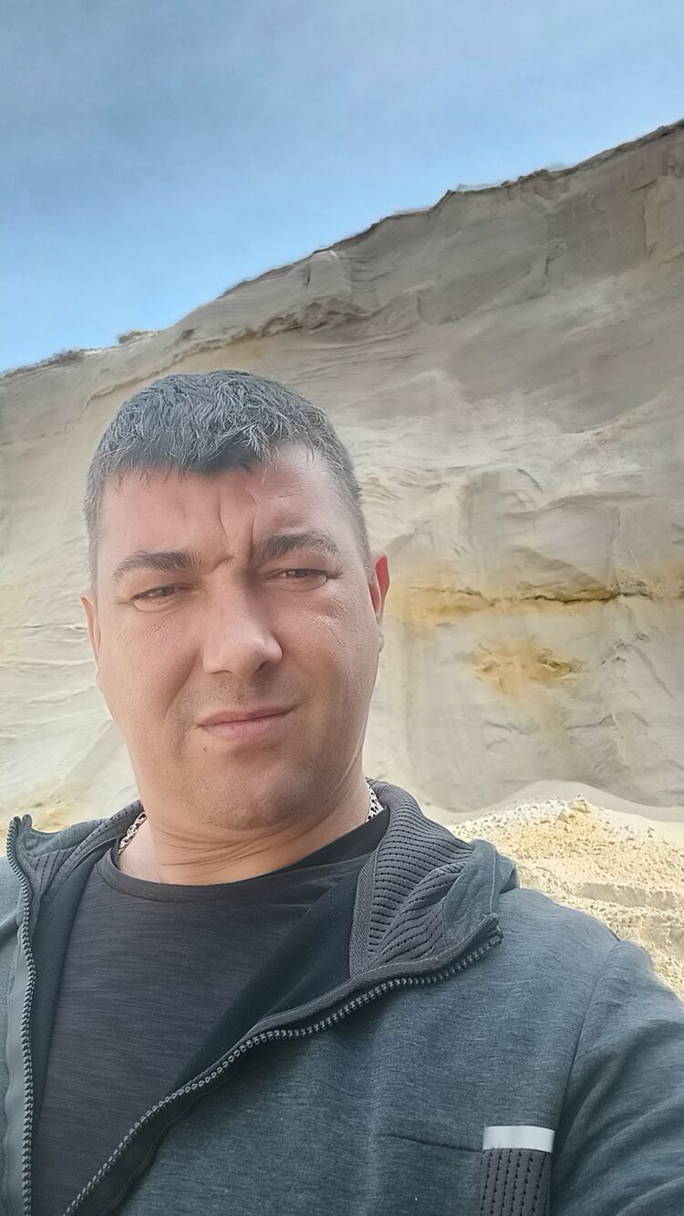  43384621  , 42 ,    -