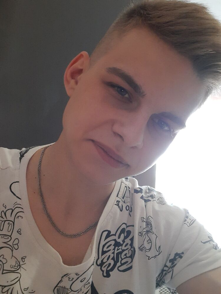  26842741  , 22 ,    