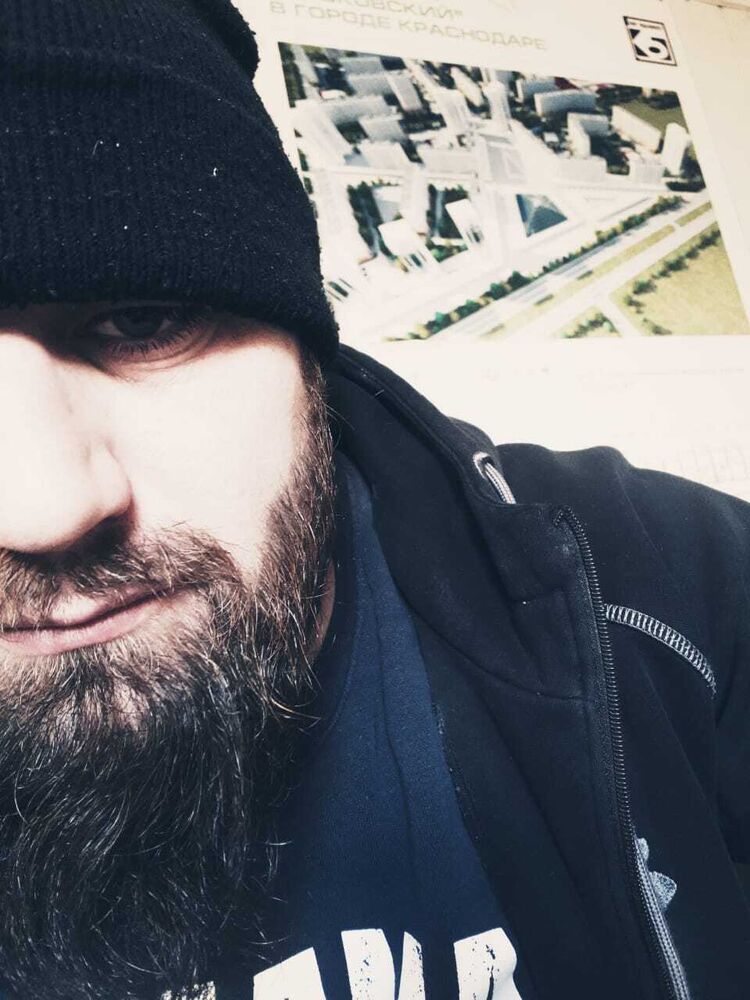  31794931  Hamid, 39 ,    