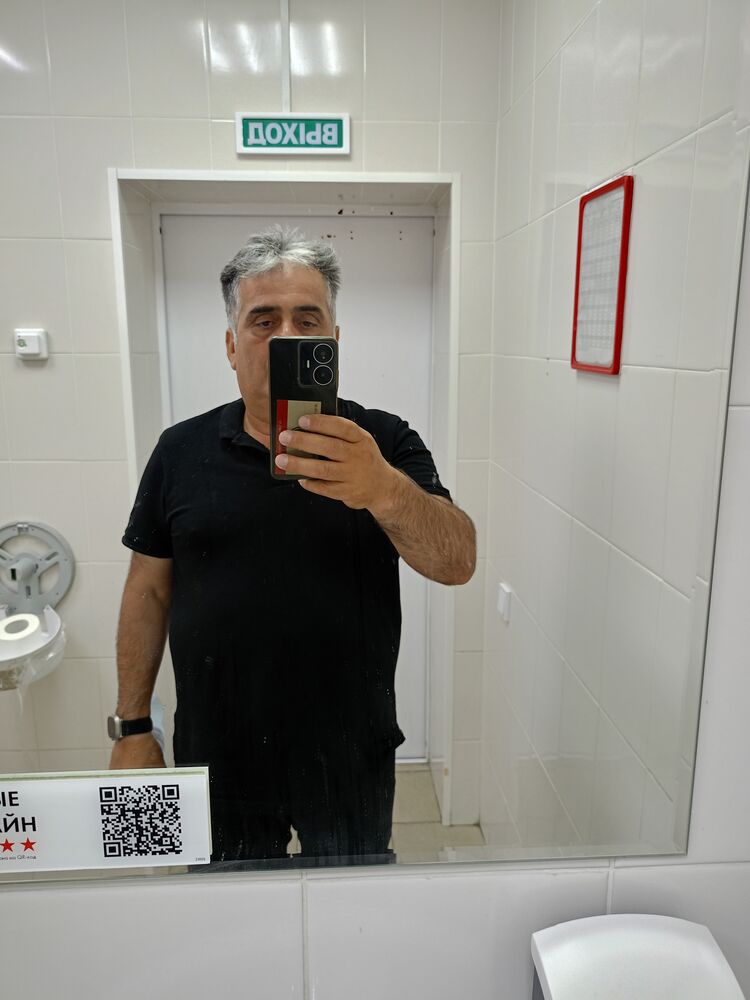  44564381  Gokhan, 50 ,    