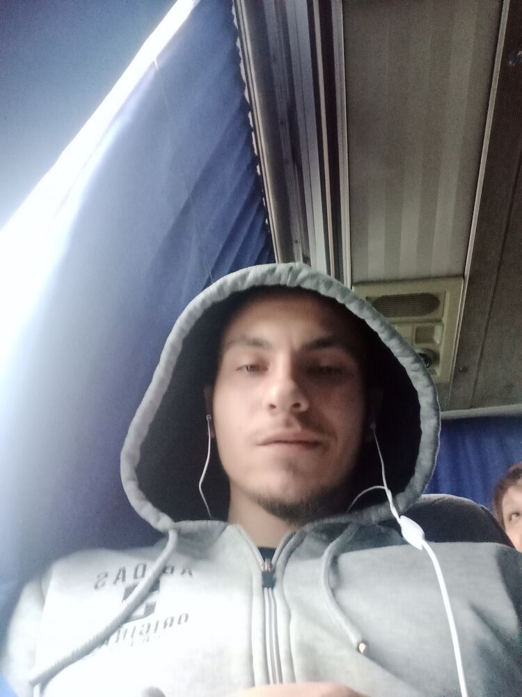  27658141  , 23 ,    -