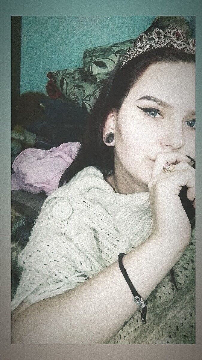  ,   Adina, 25 ,   ,   , c 