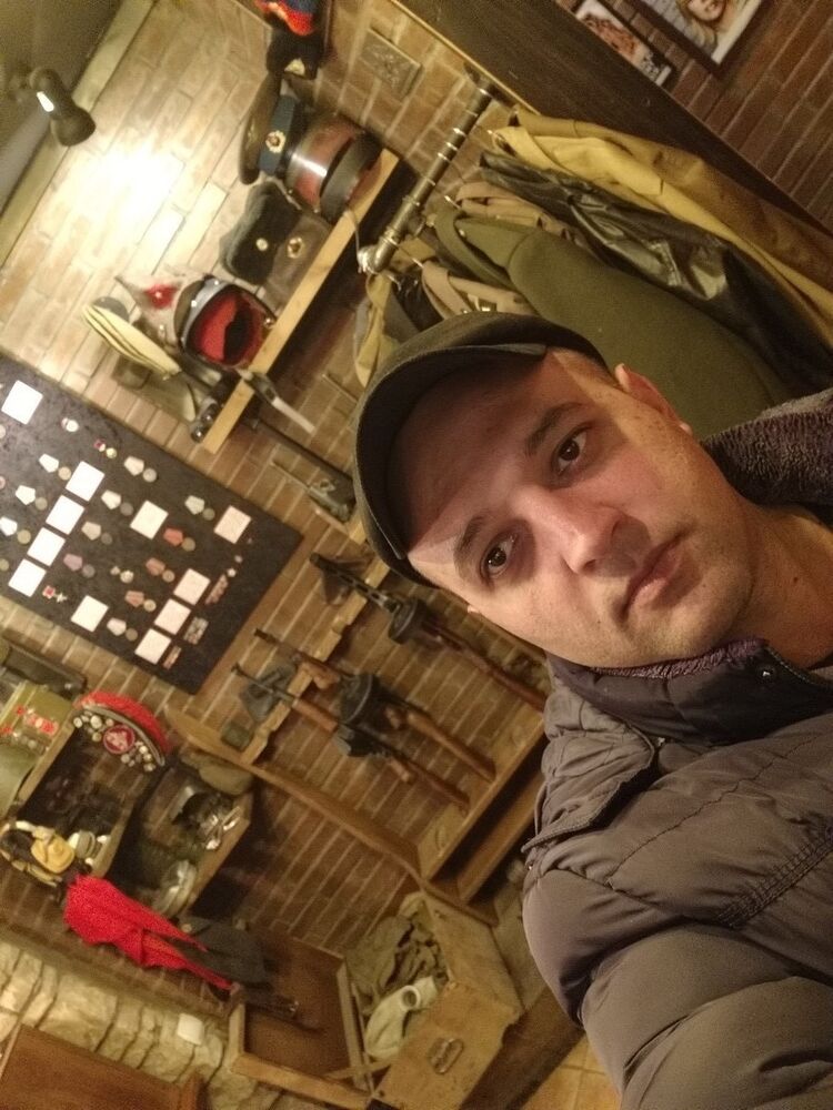  ,   Elnur, 40 ,   ,   , c 