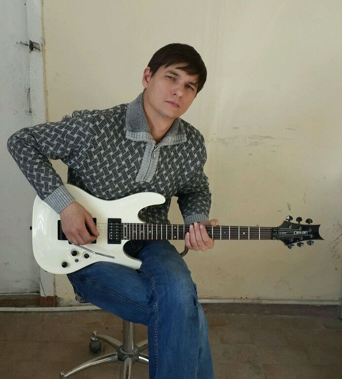  7113481  Alex, 41 ,    