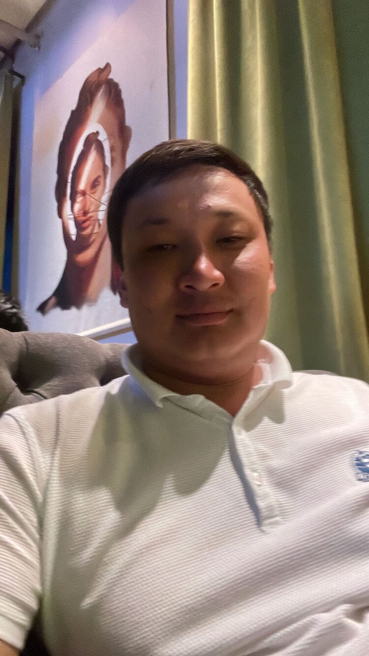  40471191  Ruslan, 31 ,    