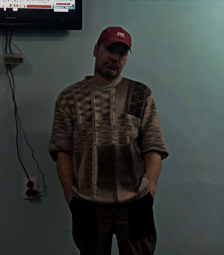  50580881  , 42 ,    