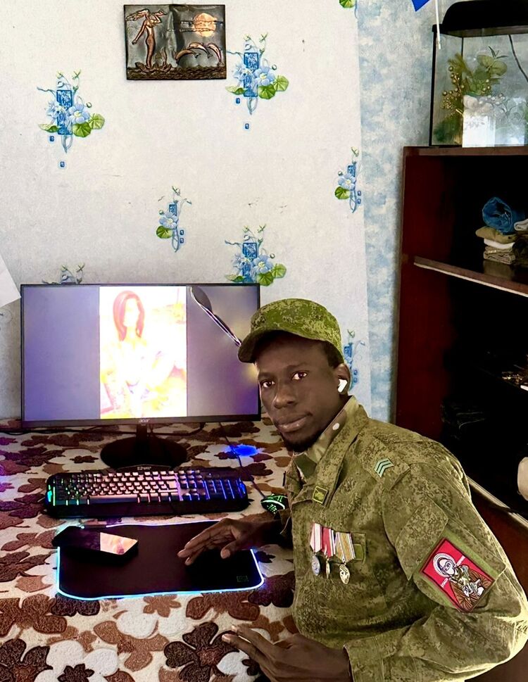  54808531  Papa, 42 ,    