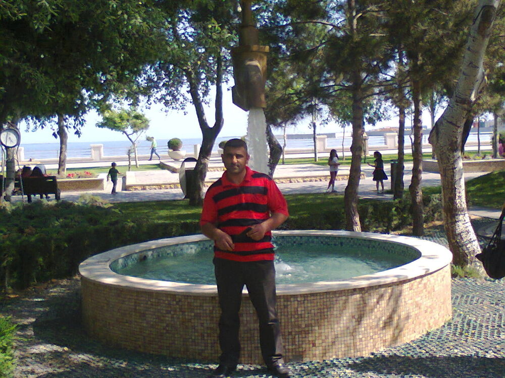  4125391  Roma, 49 ,    