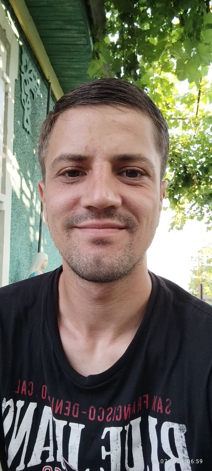  52285761  Marin, 32 ,    