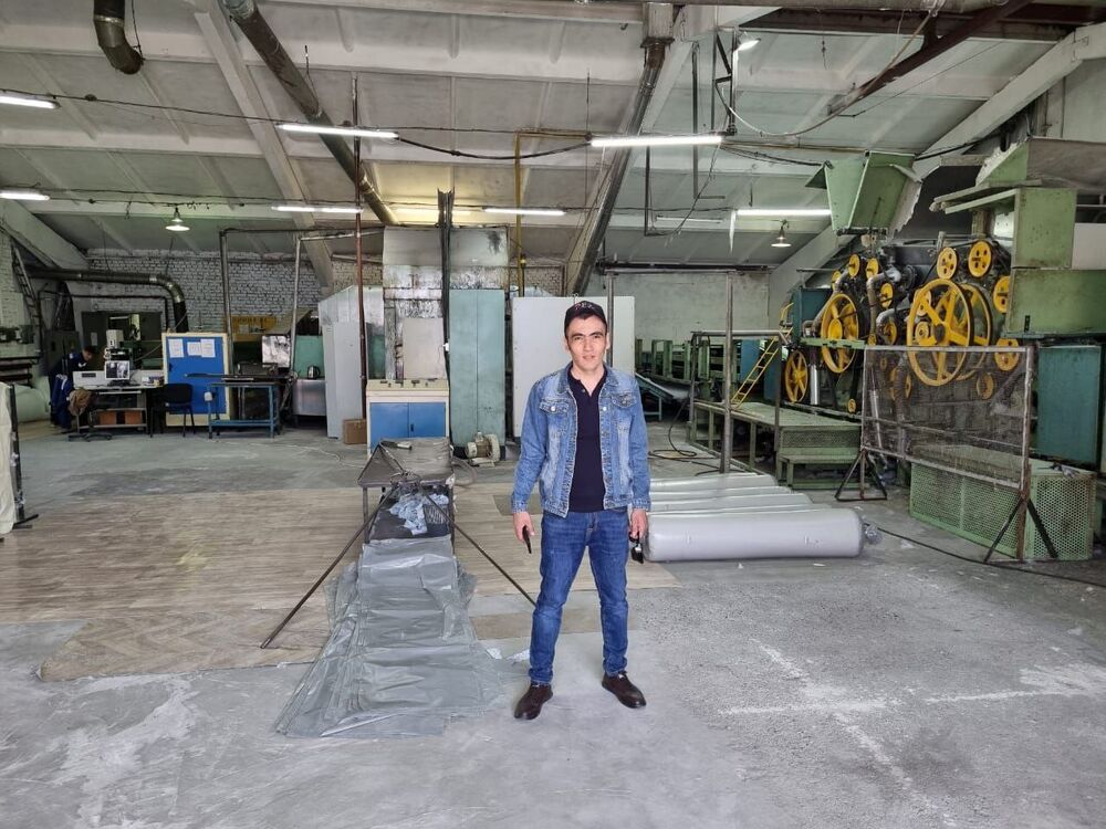  31036591  Islomjon, 33 ,    