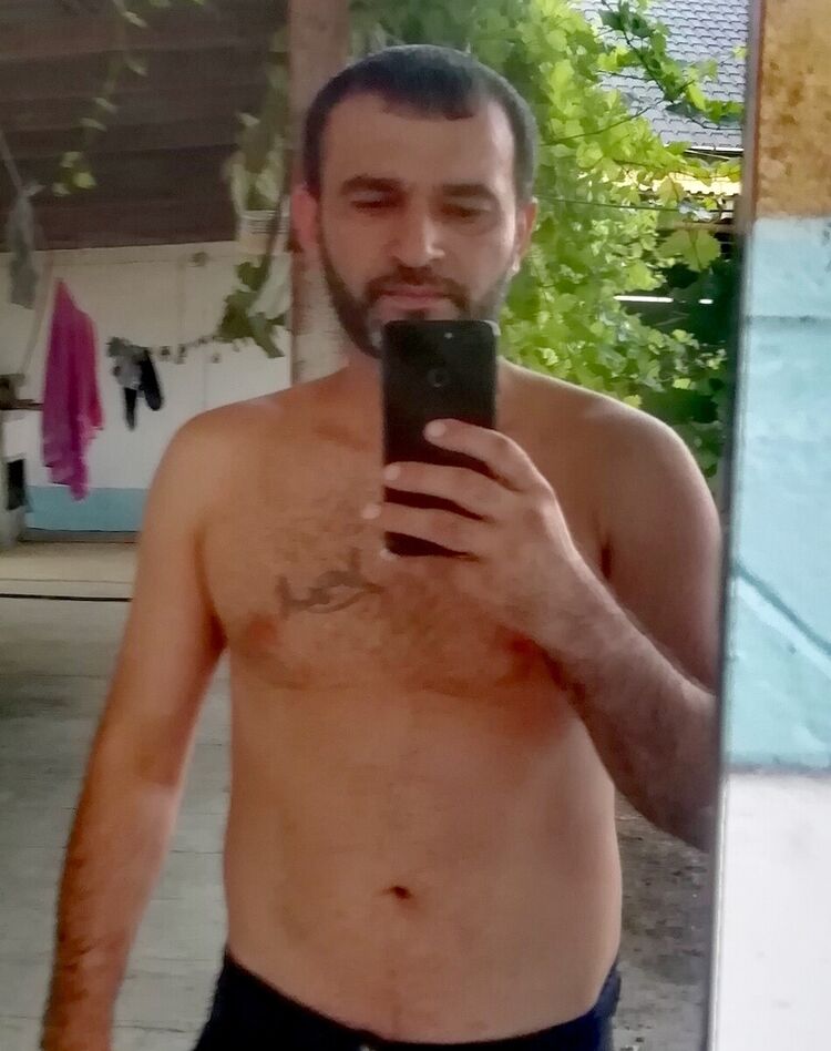  21228011  , 45 ,    