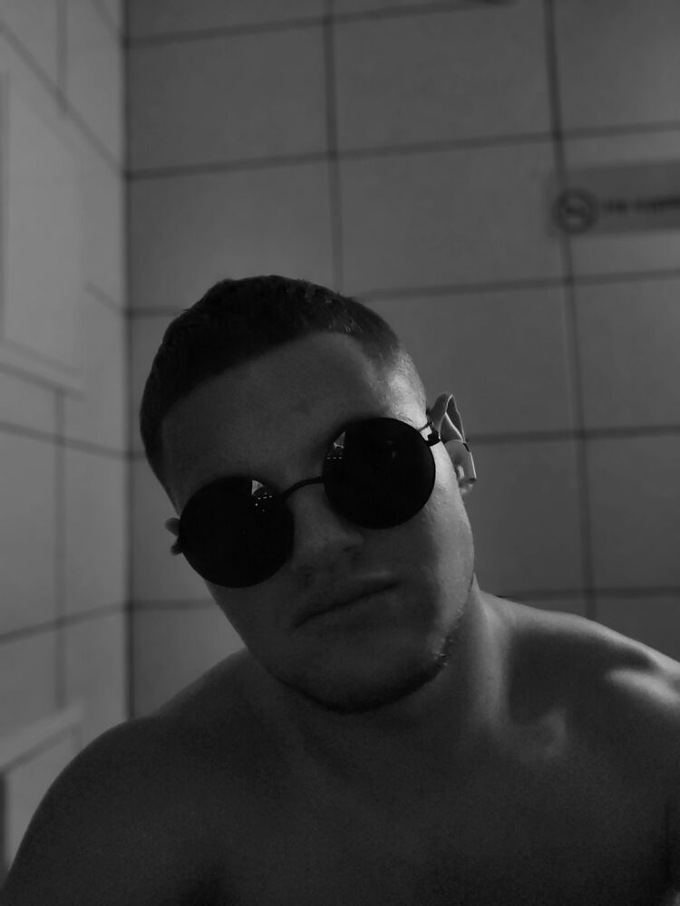  ,   Sasha, 21 ,   ,   , c , 